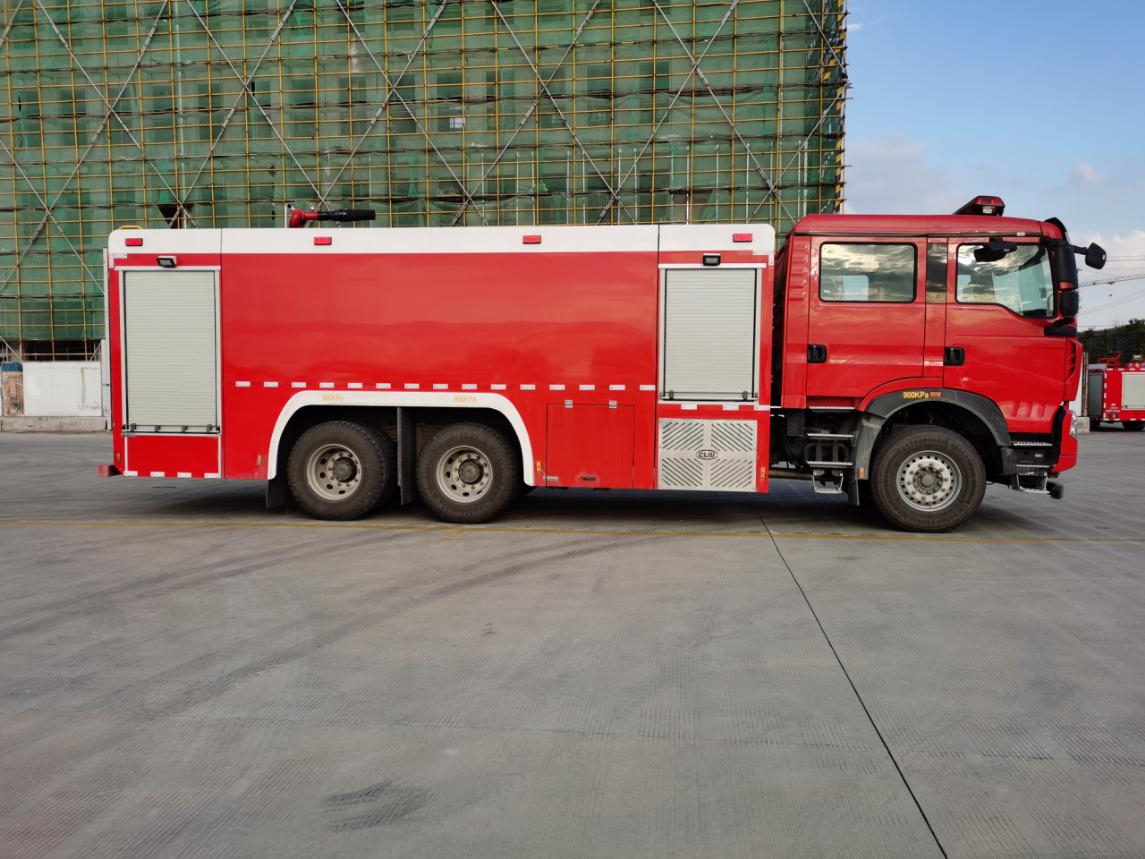 Haowo 16-ton water tanker fire truck