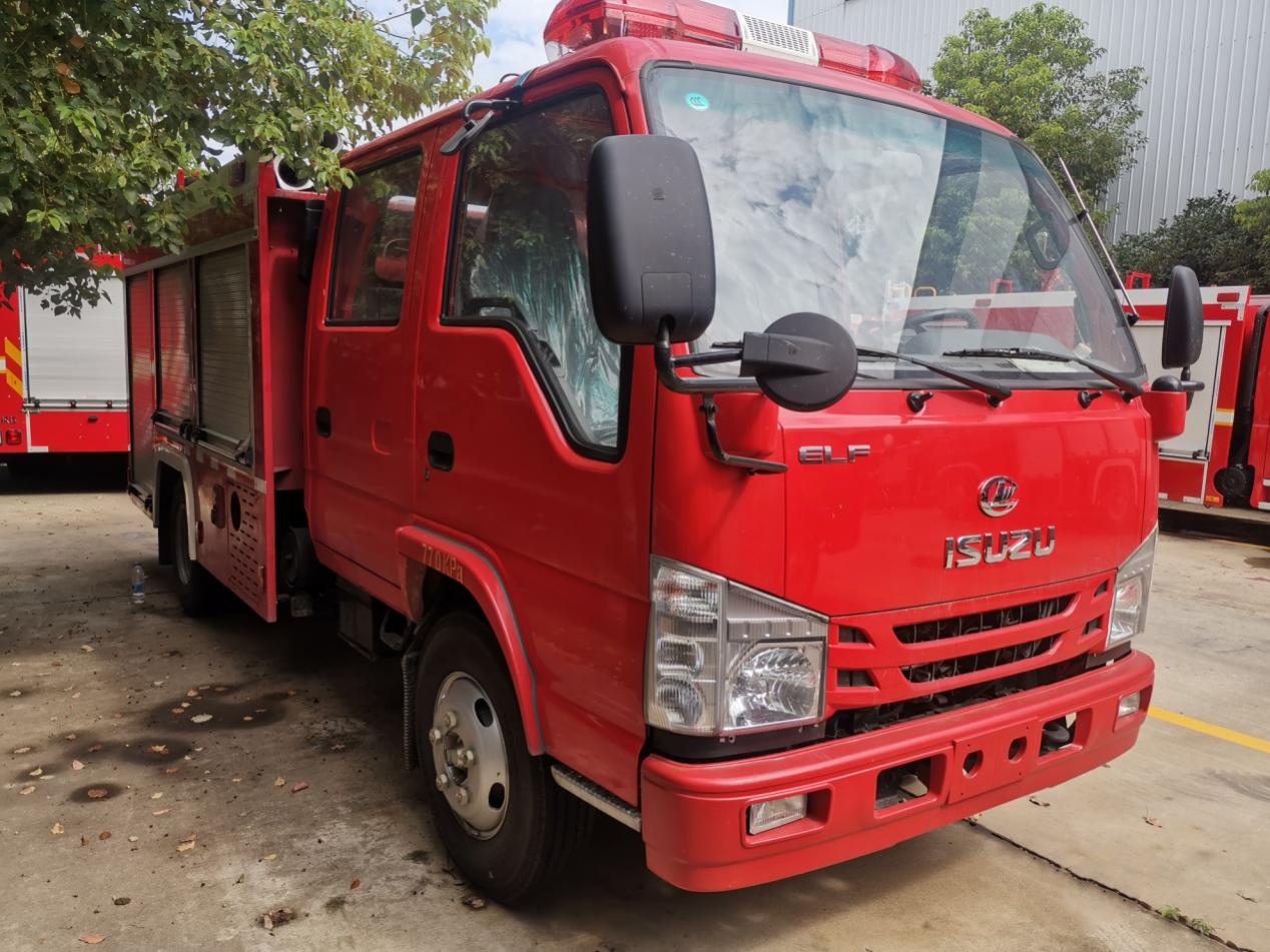 2T庆铃水罐消防车-02