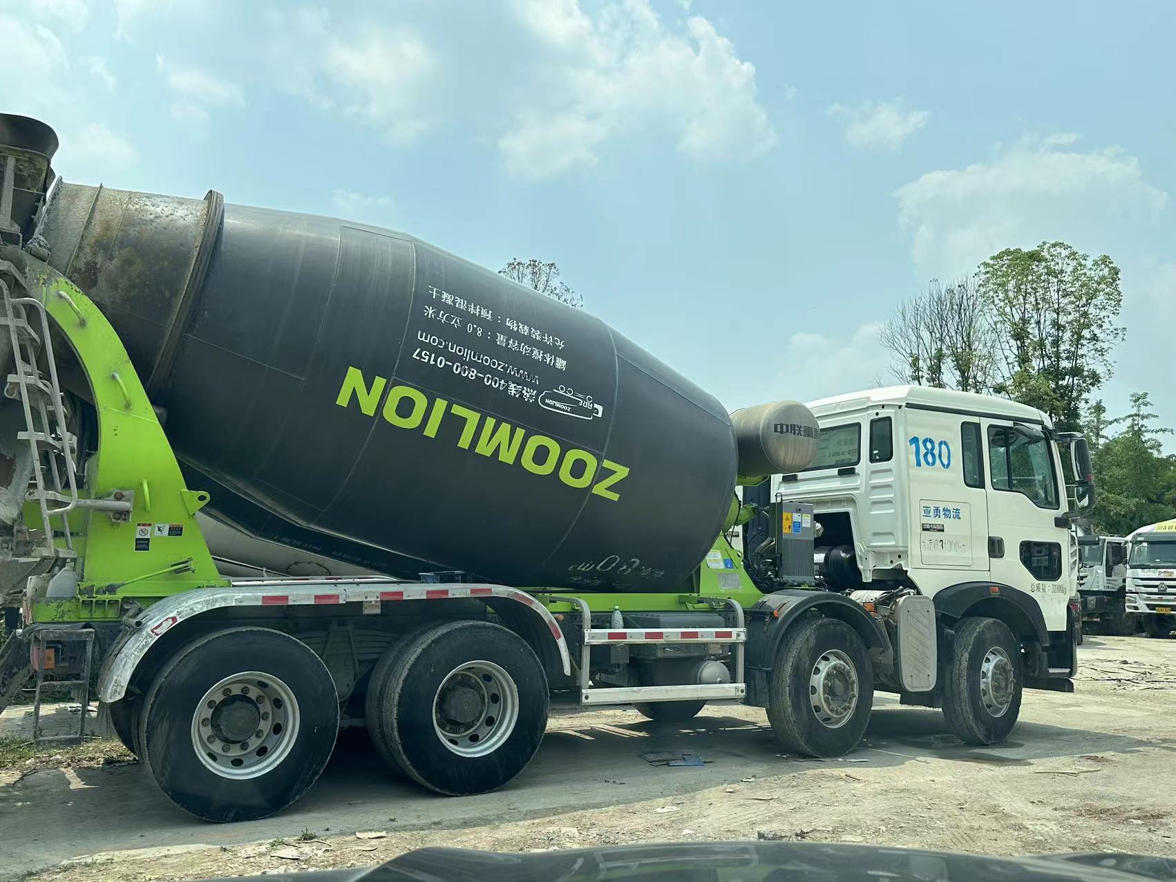 Zoomlion mixer truck 10-14 cubic meters